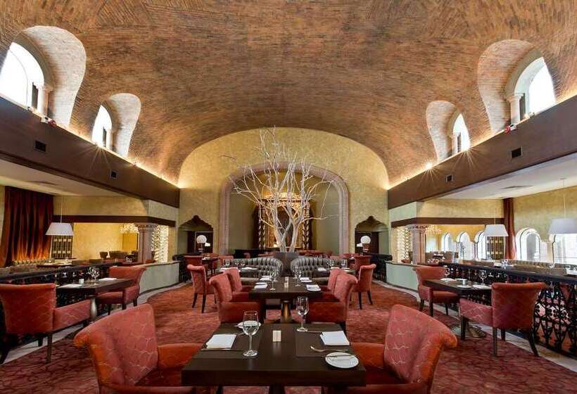 هتل Hilton San Luis Potosi