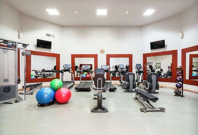 هتل Hilton San Luis Potosi