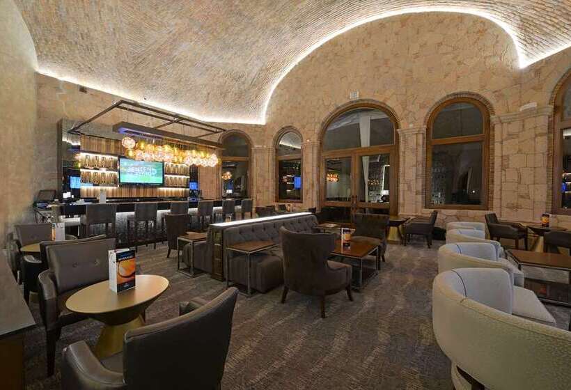 هتل Hilton San Luis Potosi