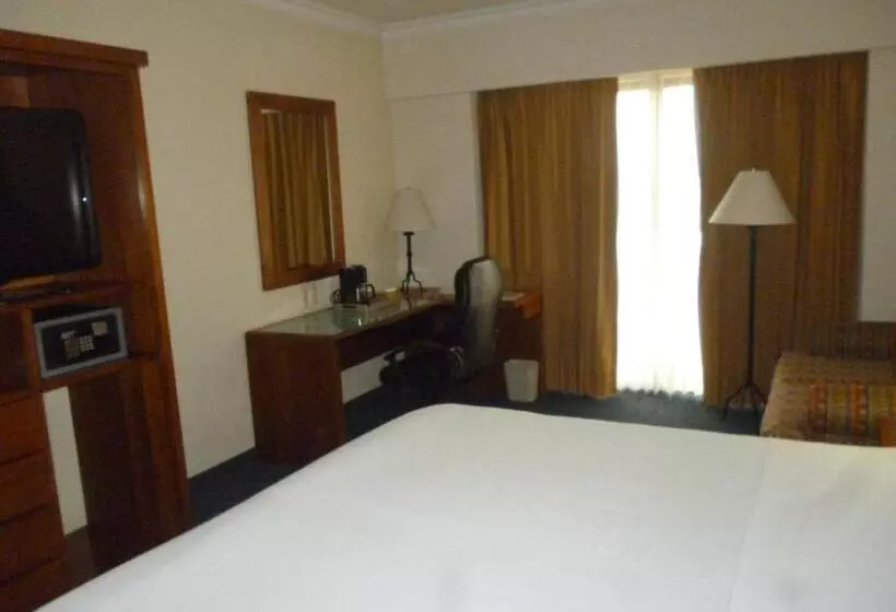 هتل Holiday Inn Express Oaxaca Centro Historico, An Ihg