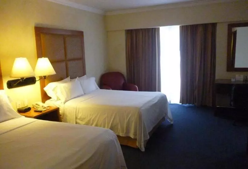 هتل Holiday Inn Express Oaxaca Centro Historico, An Ihg