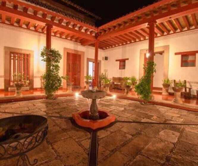 هتل Posada La Basilica