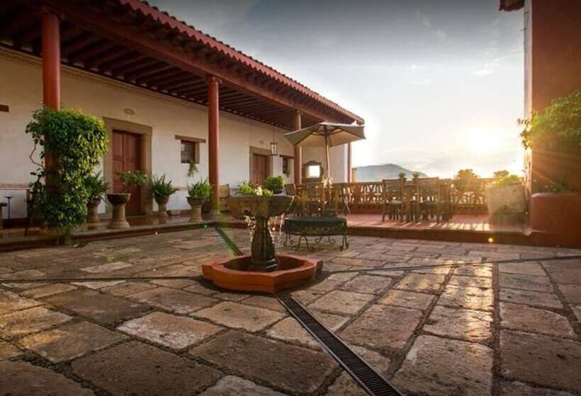 هتل Posada La Basilica