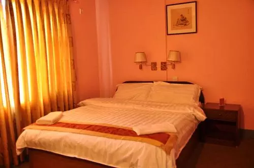 هتل Oyo 120 Tayoma