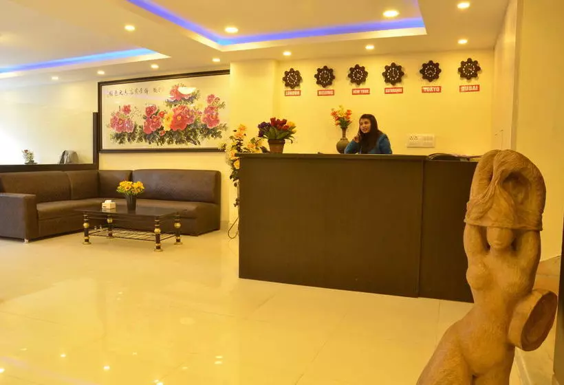 هتل Oyo 120 Tayoma