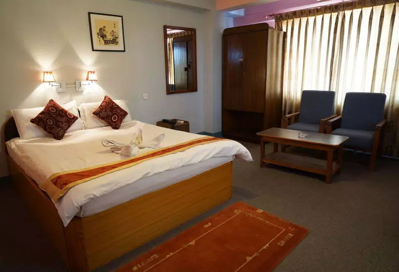 هتل Oyo 120 Tayoma