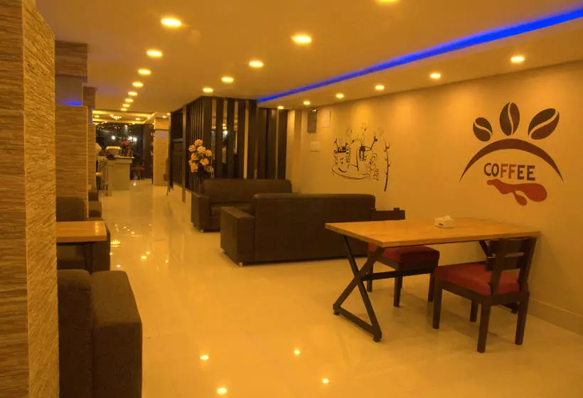 هتل Oyo 120 Tayoma