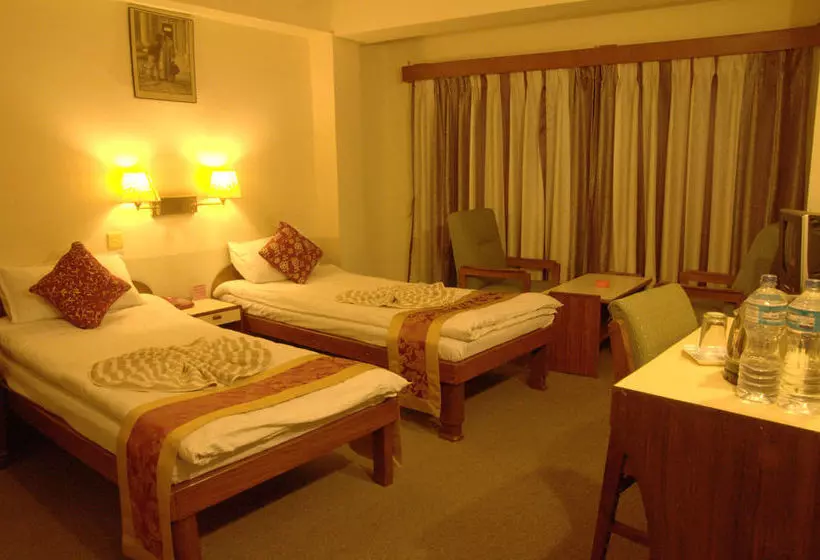 هتل Oyo 120 Tayoma