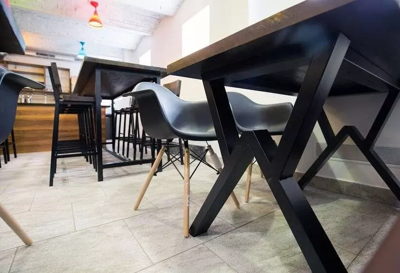 Makarov Hostel
