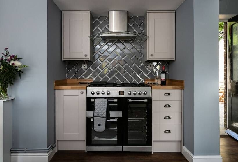 בית מלון כפרי Accommodation At Salomons Estate