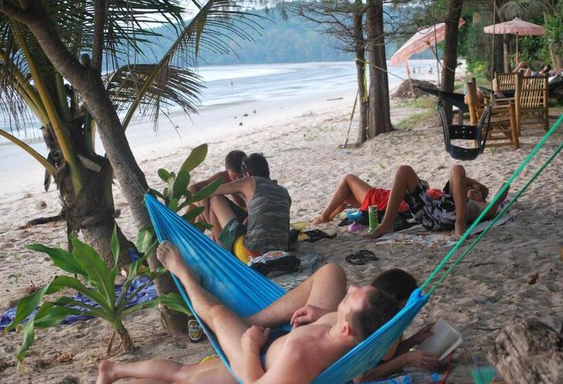 هتل Bamboo Bungalows