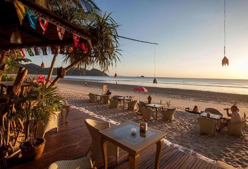 هتل Bamboo Bungalows