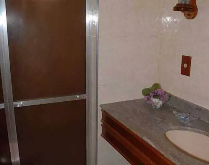 Hotelli Portal Dos Borbas