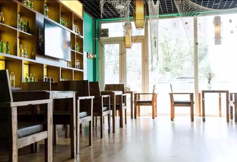 هتل Qingdao Kairui Seaview Cottage