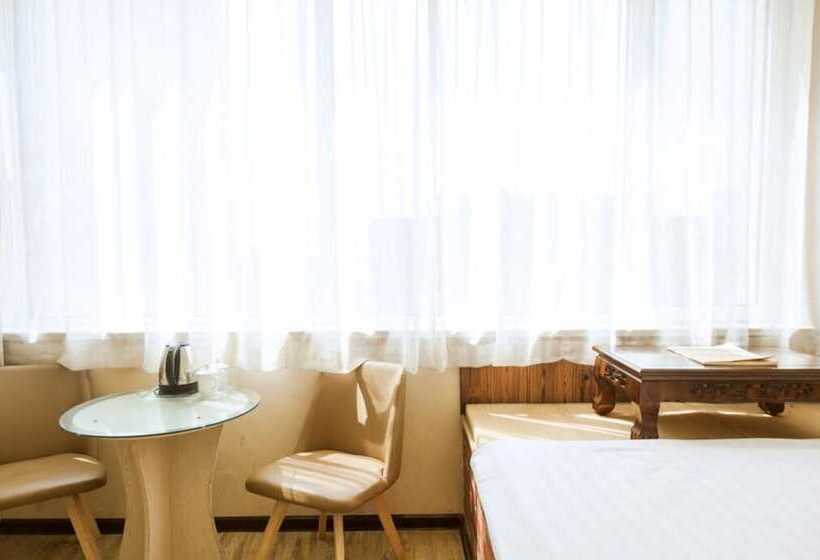 ホテル Qingdao Kairui Seaview Cottage