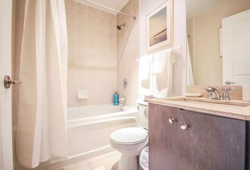 هتل Sarkar Suites   Yorkville