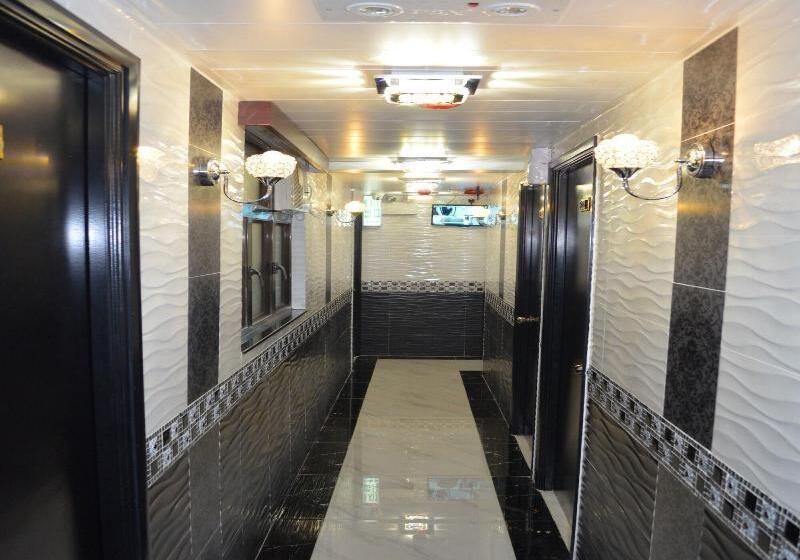 هتل Skystar Hostel