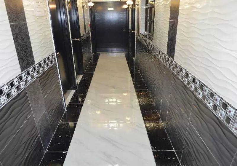 هتل Skystar Hostel