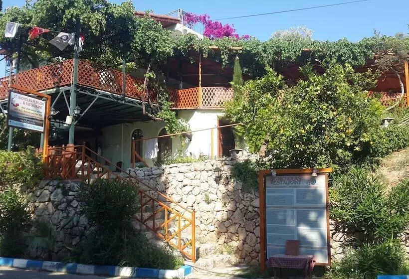 ホテル St. Nicholas Pension