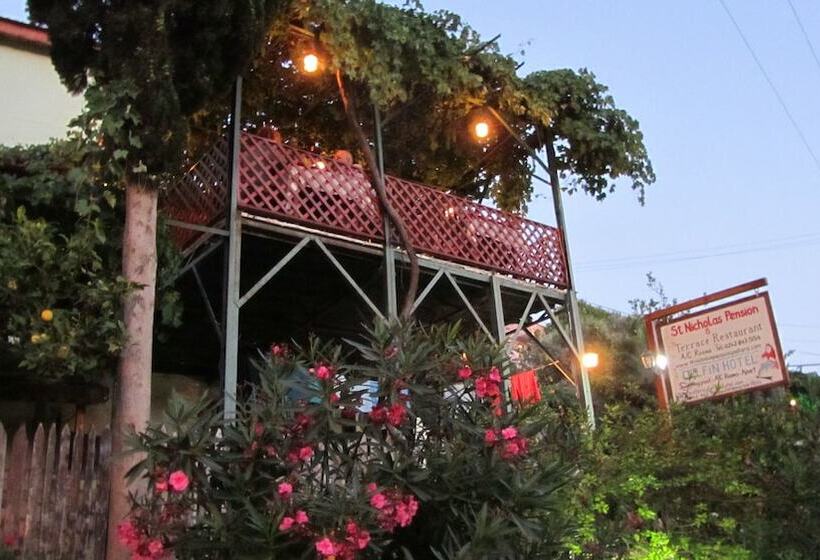 فندق St. Nicholas Pension