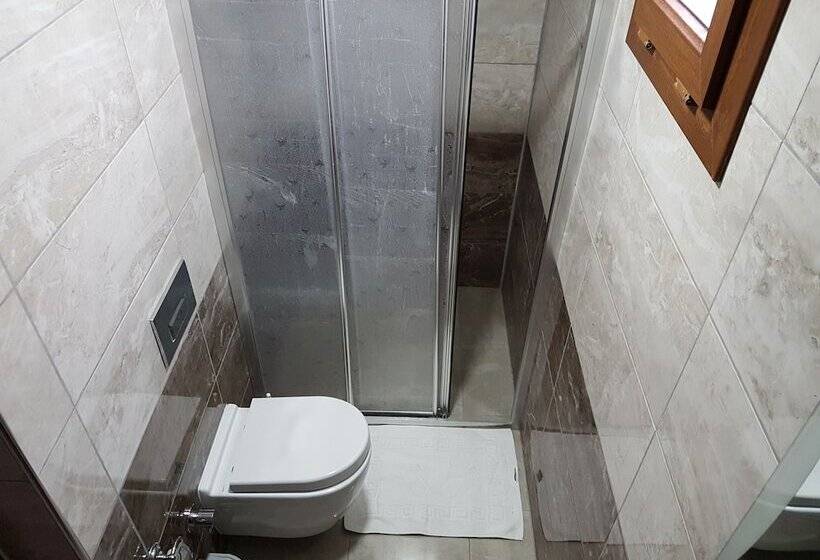 فندق St. Nicholas Pension