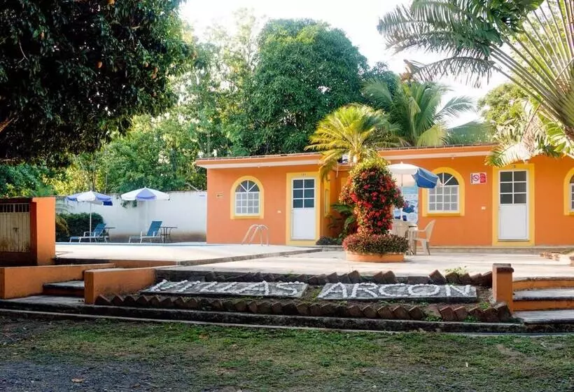 Hotelli Villas Arcon