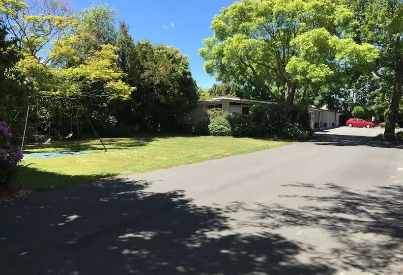 Ashleigh Court Motel Christchurch Hagley Park