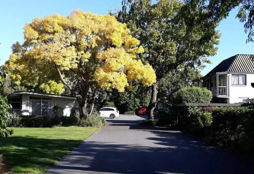 Ashleigh Court Motel Christchurch Hagley Park