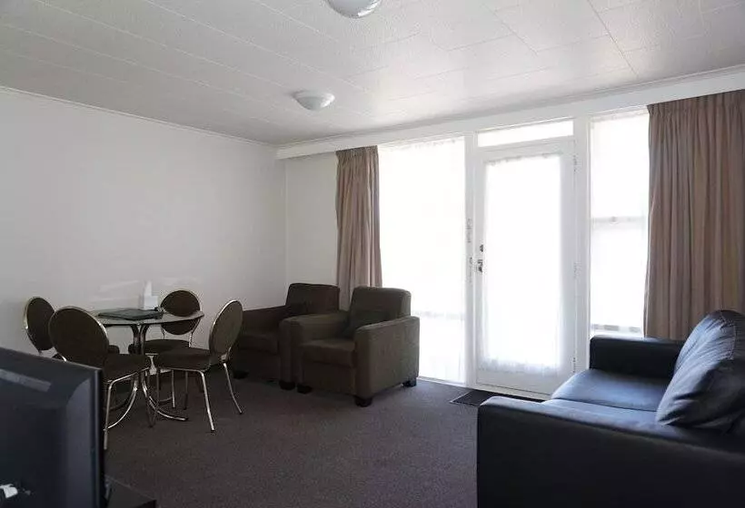 Ashleigh Court Motel Christchurch Hagley Park