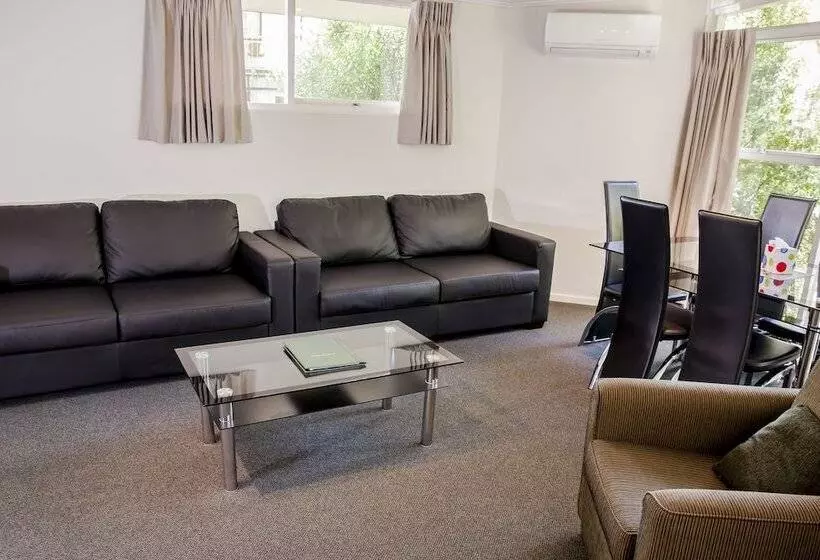 Ashleigh Court Motel Christchurch Hagley Park