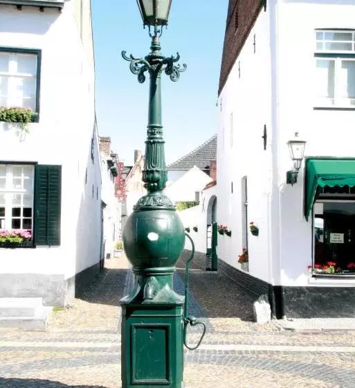 Fletcher Hotel La Ville Blanche