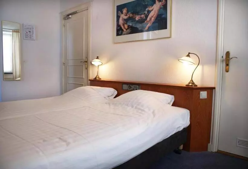 Fletcher Hotel La Ville Blanche