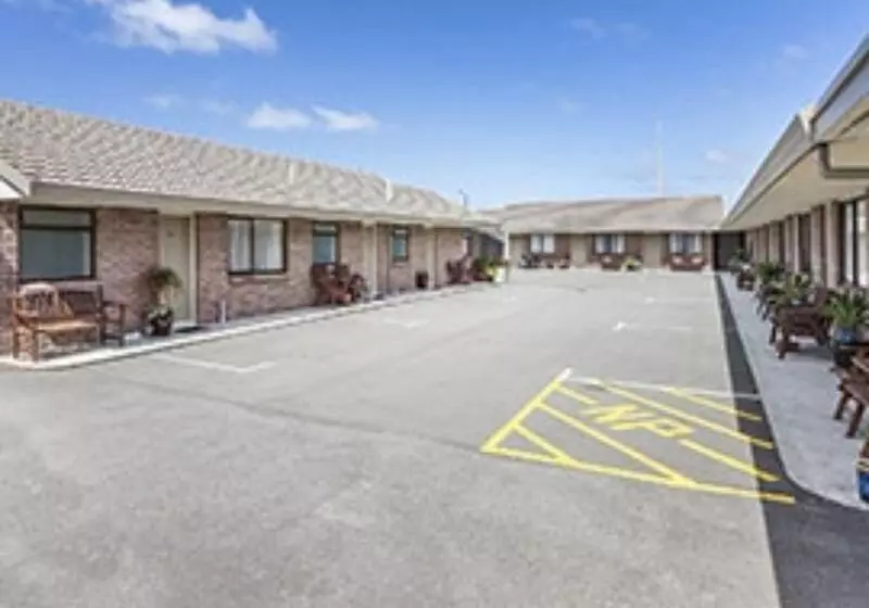 בית מלון כפרי Foreshore Motor Lodge