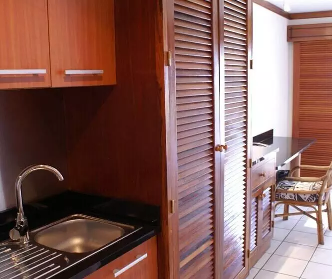 Le Stanley Hotel And Suites