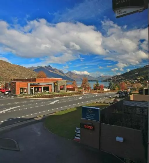 호텔 Queenstown Gateway Apartments