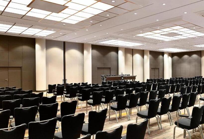 Sheraton Amsterdam Airport Hotel And Conference Center