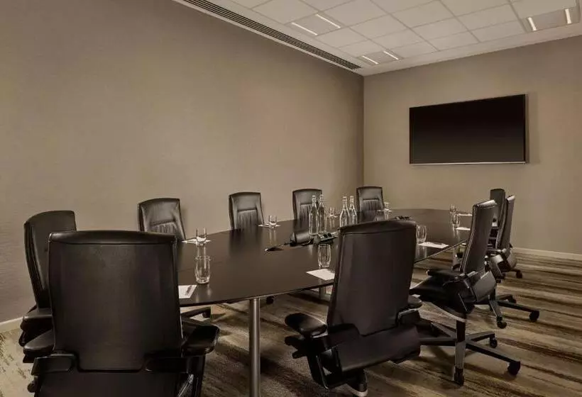 Sheraton Amsterdam Airport Hotel And Conference Center