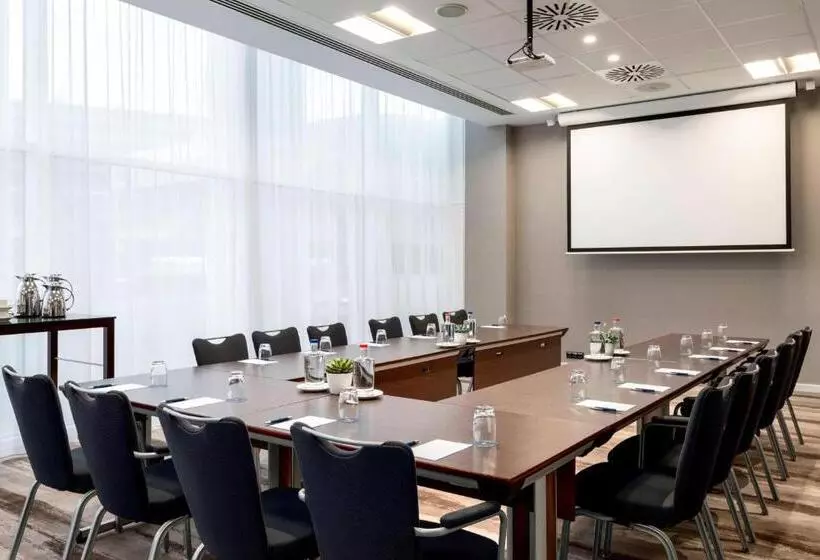 Sheraton Amsterdam Airport Hotel And Conference Center