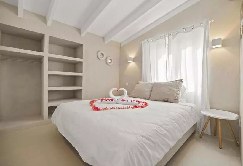 Sorobon Luxury Beach Resort