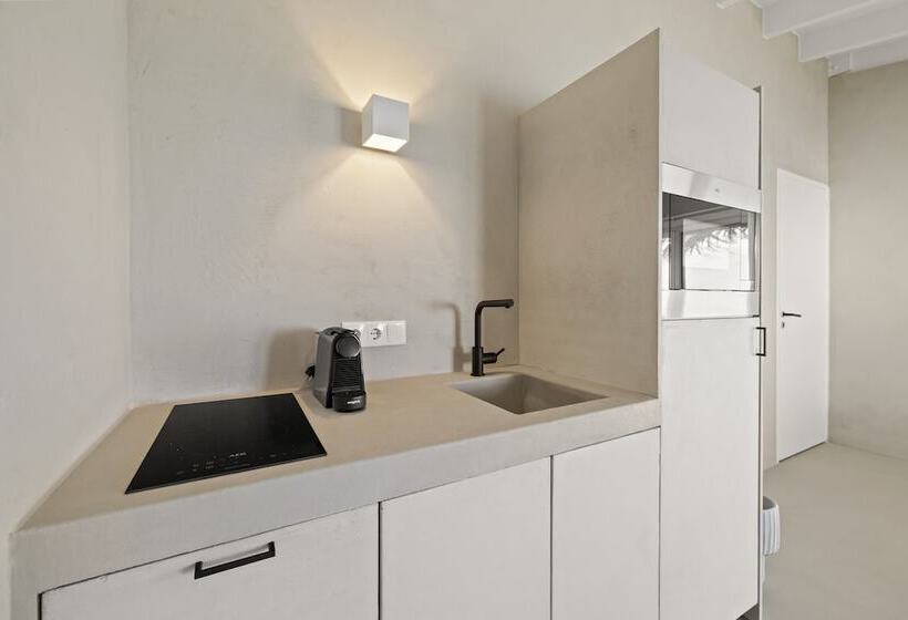 Sorobon Luxury Beach Resort