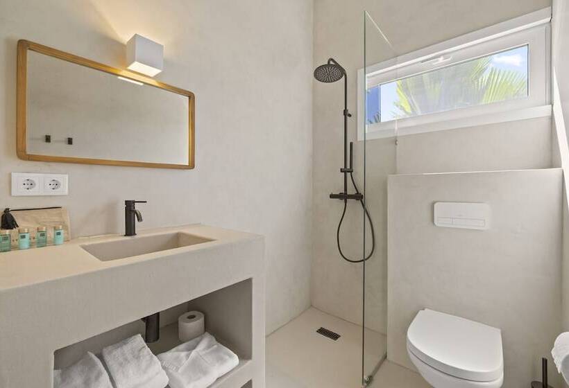 Sorobon Luxury Beach Resort