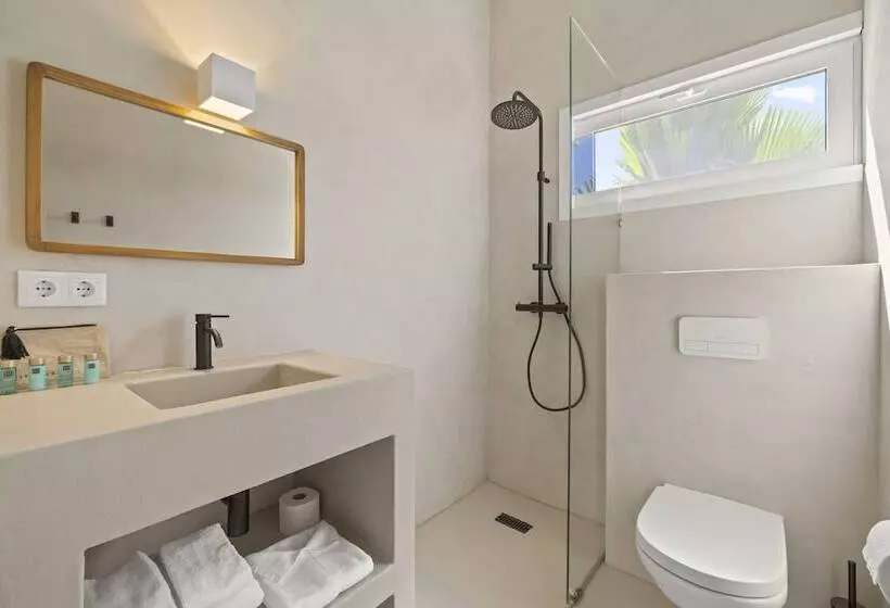 Sorobon Luxury Beach Resort