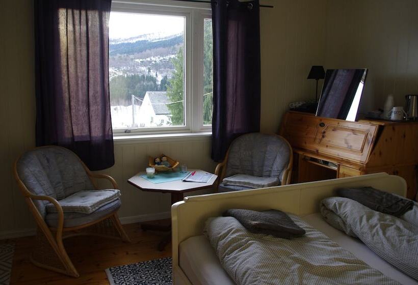 مبيت وإفطار Stranda Bed And Fishing