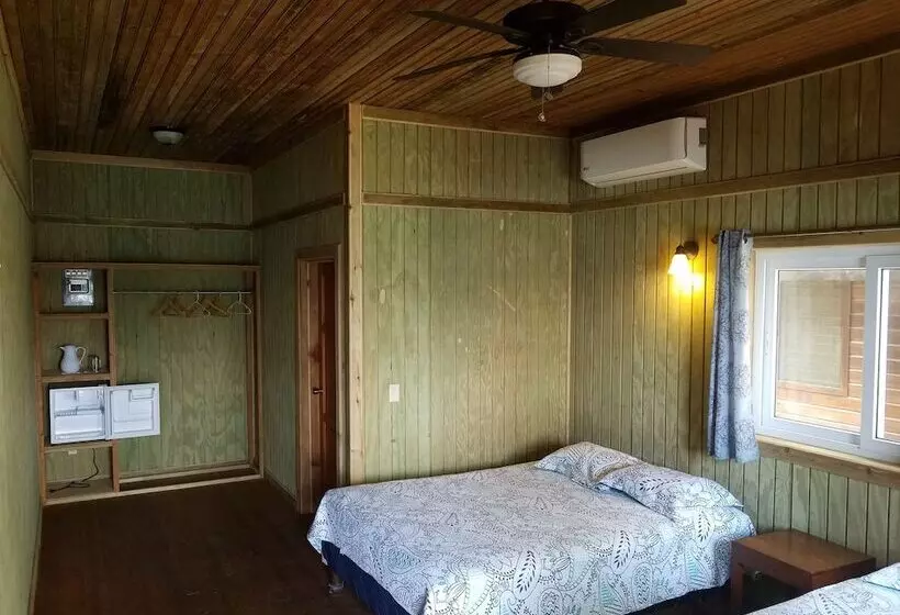 هتل Half Moon Resort