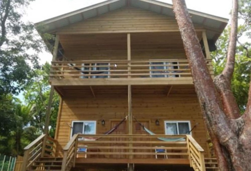 هتل Half Moon Resort