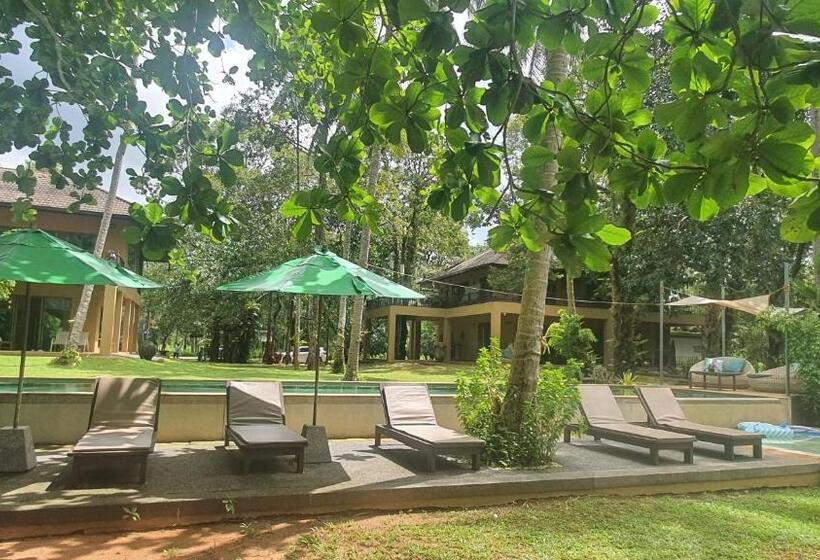 호텔 Khao Tong Villa At Melina