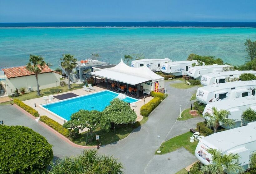 هتل Woodpecker Nakijin