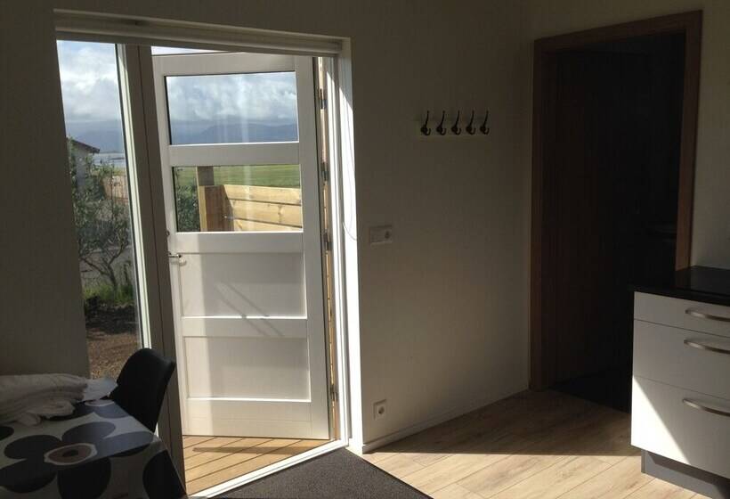 پانسیون Glacier Inn