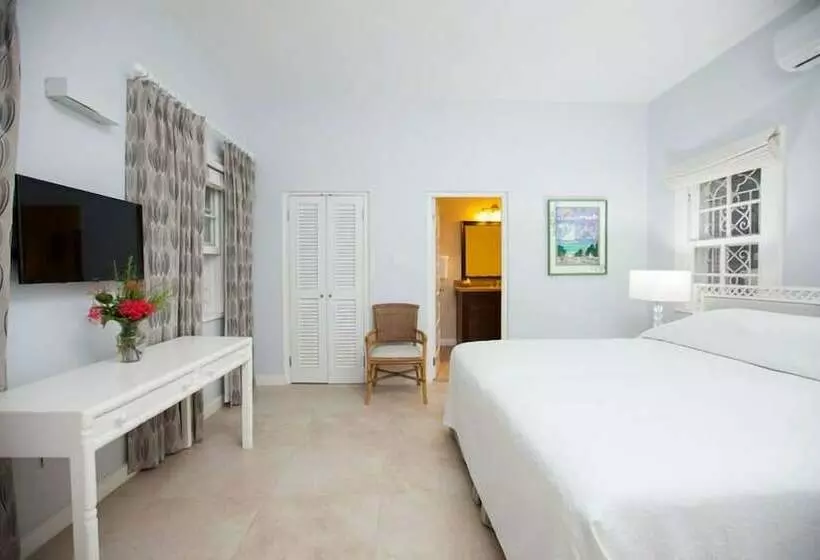 Wag Water Villa, Ocho Rios 3br