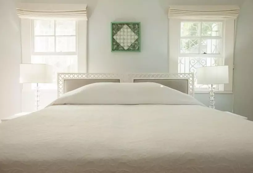 Wag Water Villa, Ocho Rios 3br